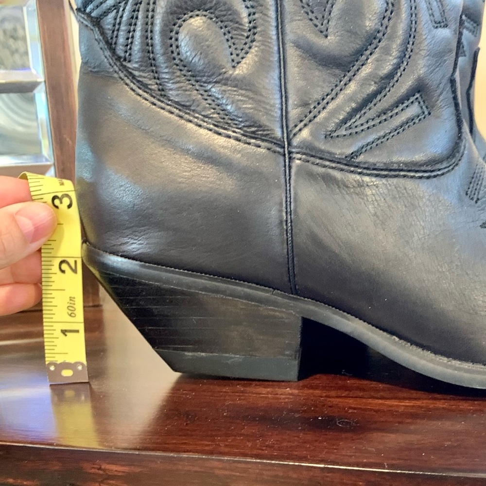 Women’s Black Leather Cowboy Boots w/Silver Tips - Picture 8 of 11